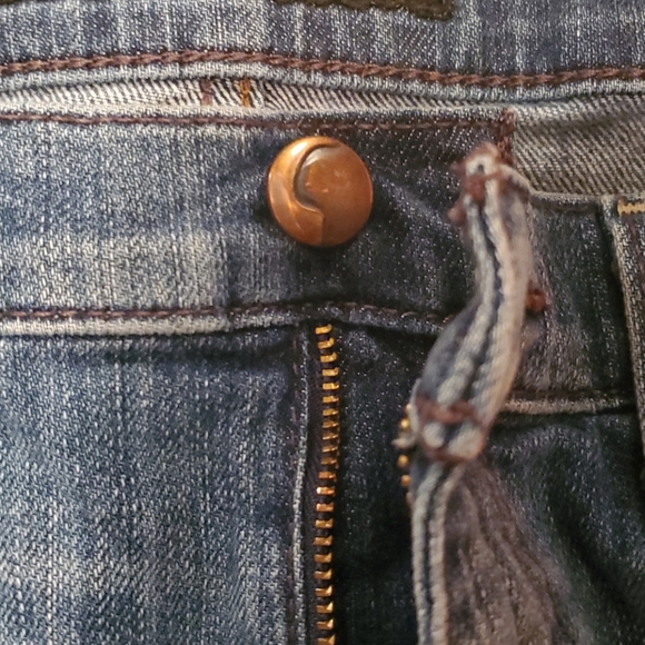 MINI JEAN SKIRT SO CUTE! 😍 - Picture 2 of 5